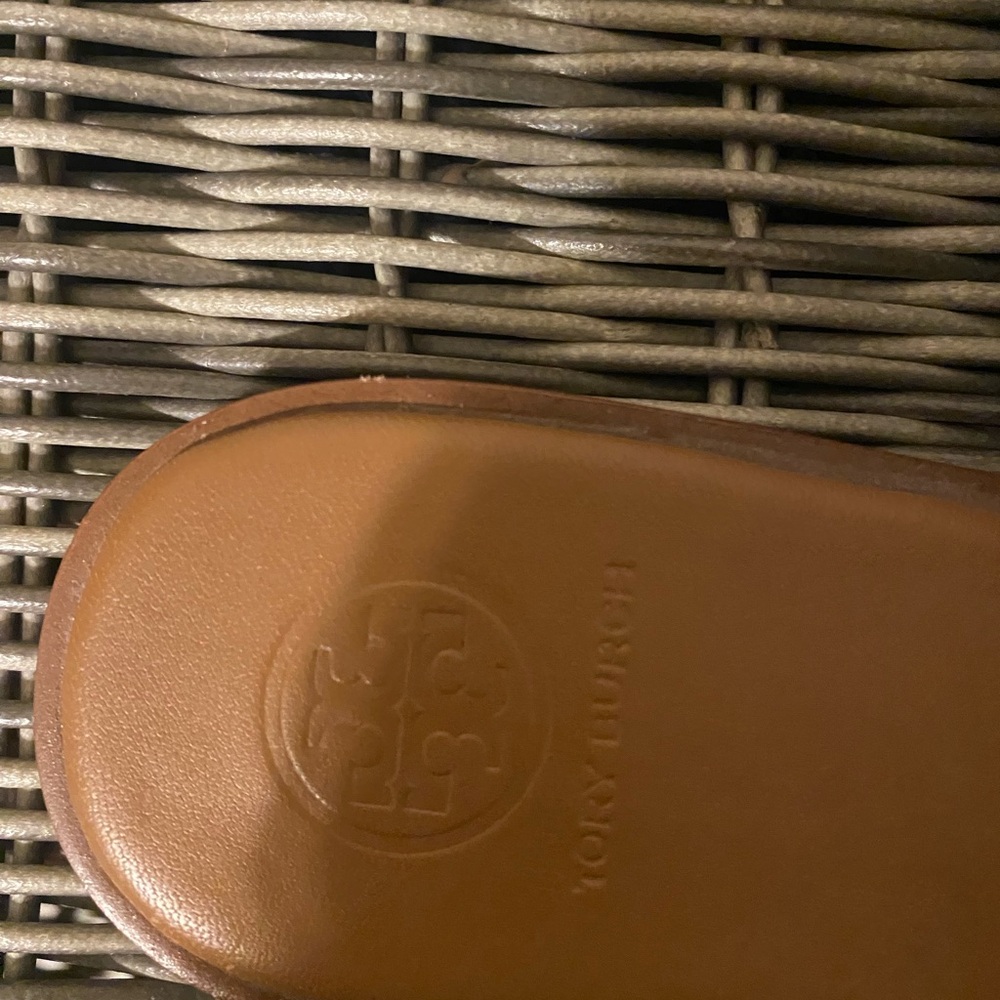 Tory Burch cognac leather  sandal worn 1x excellent - Picture 5 of 5
